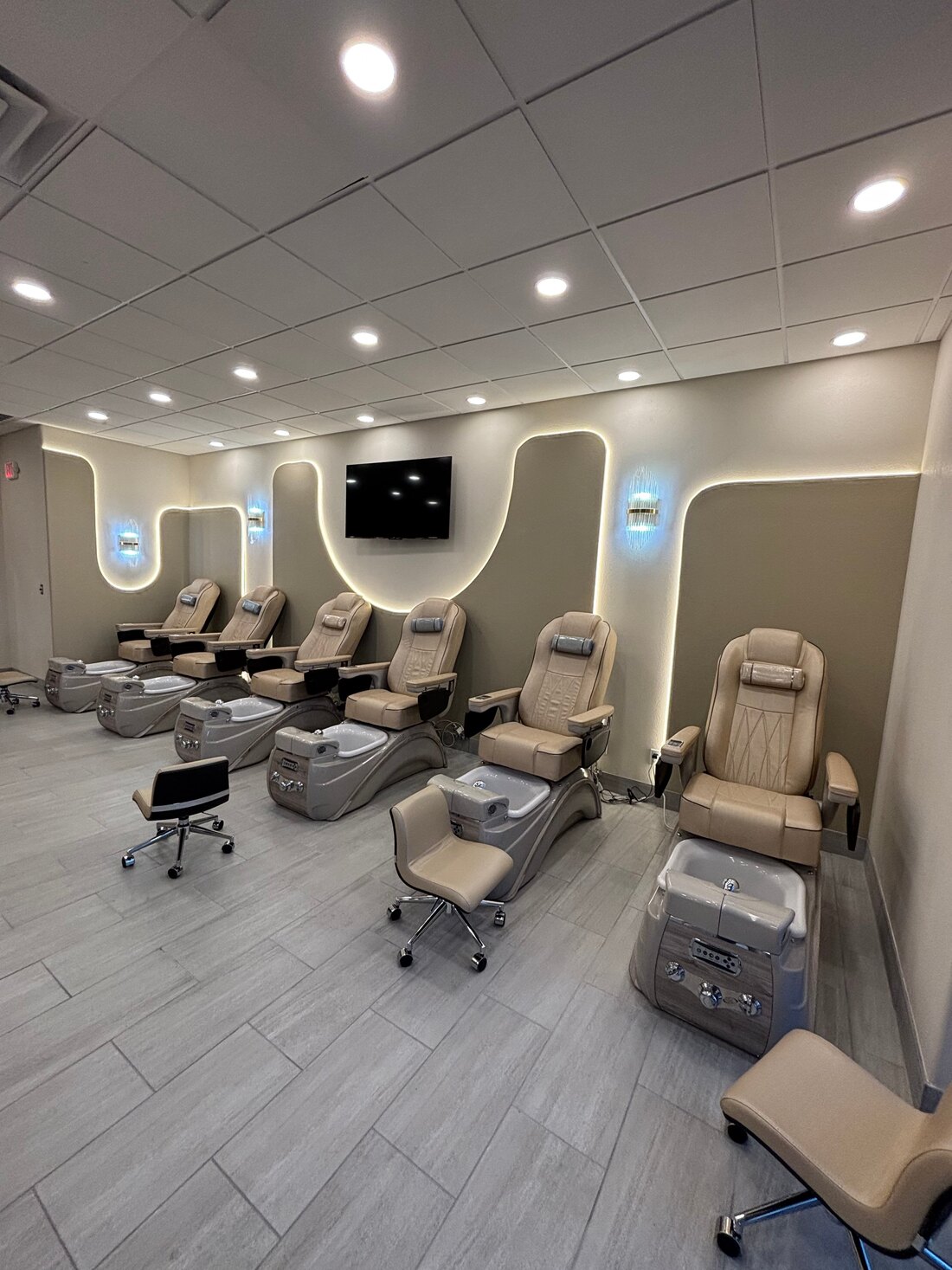 Commercial recessed and accent lighting installed by LiveWire